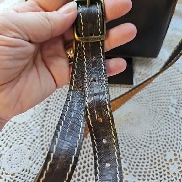 Hand Tooled Leather Crossbody With Shell Face Engraved in Front of Bag. Brown le - Picture 5 of 16